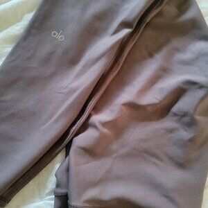 Alo Yoga Airlift Leggings